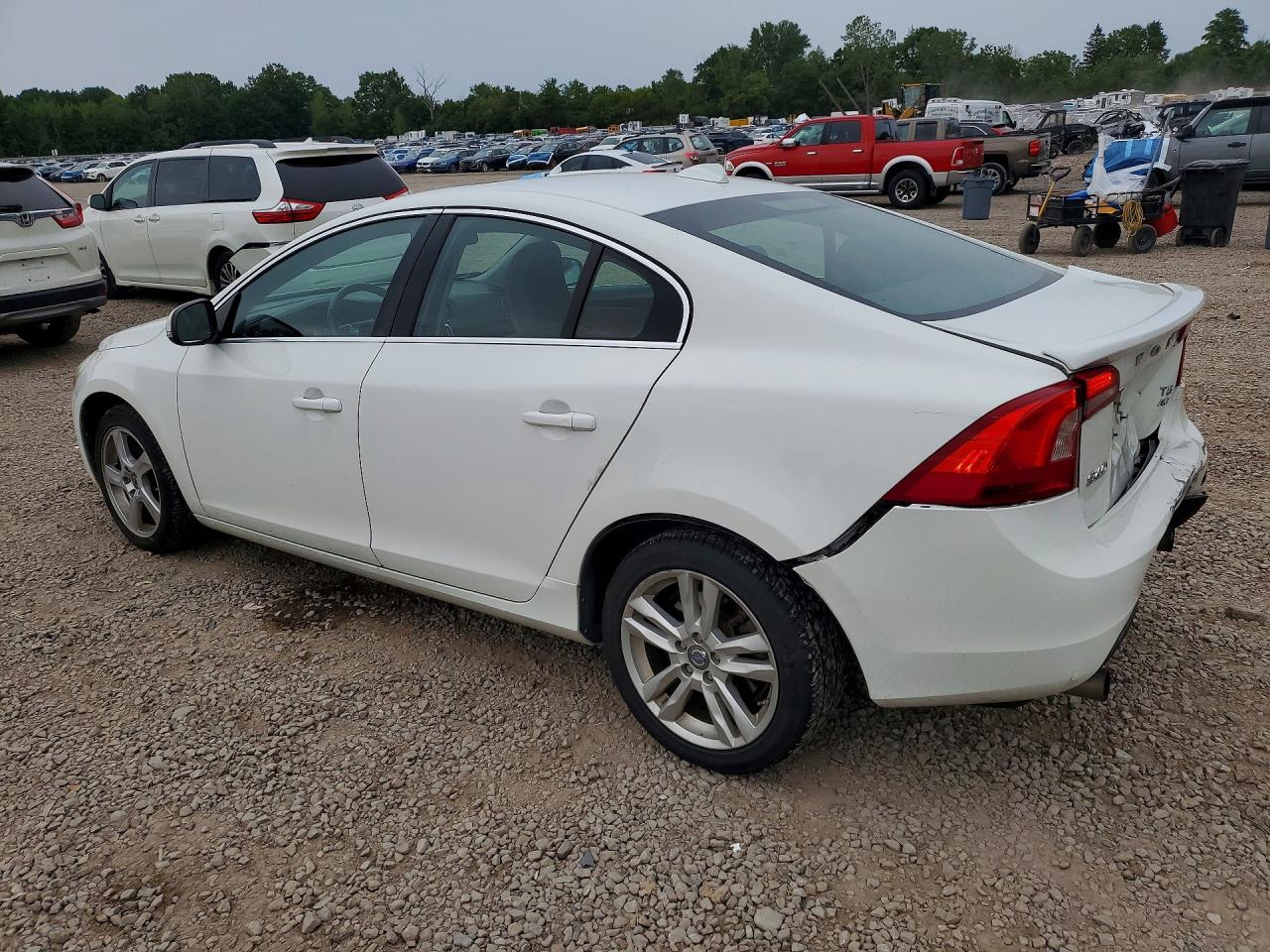 2013 VOLVO S60 T5 — снимка 2