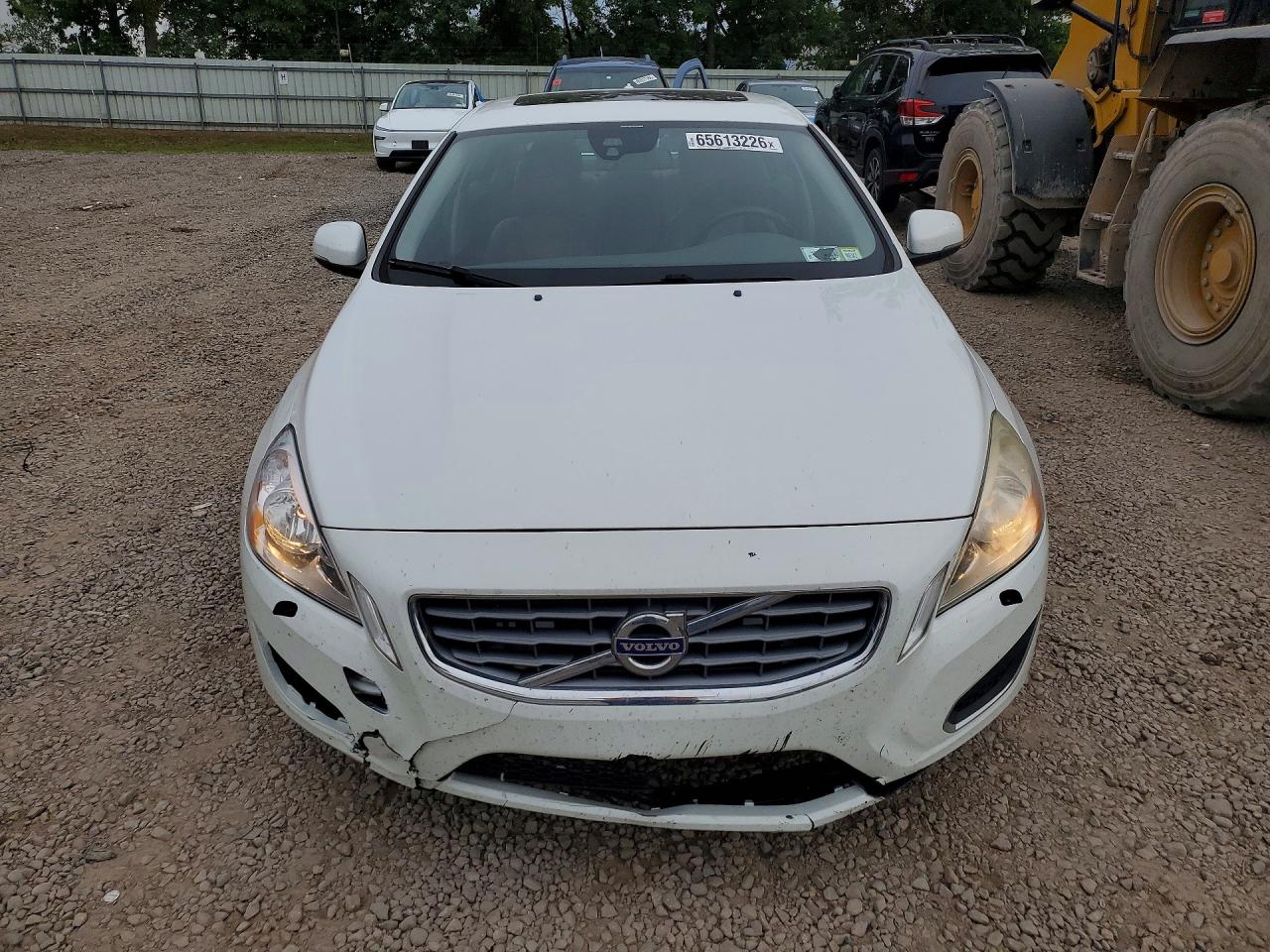 2013 VOLVO S60 T5 — снимка 5