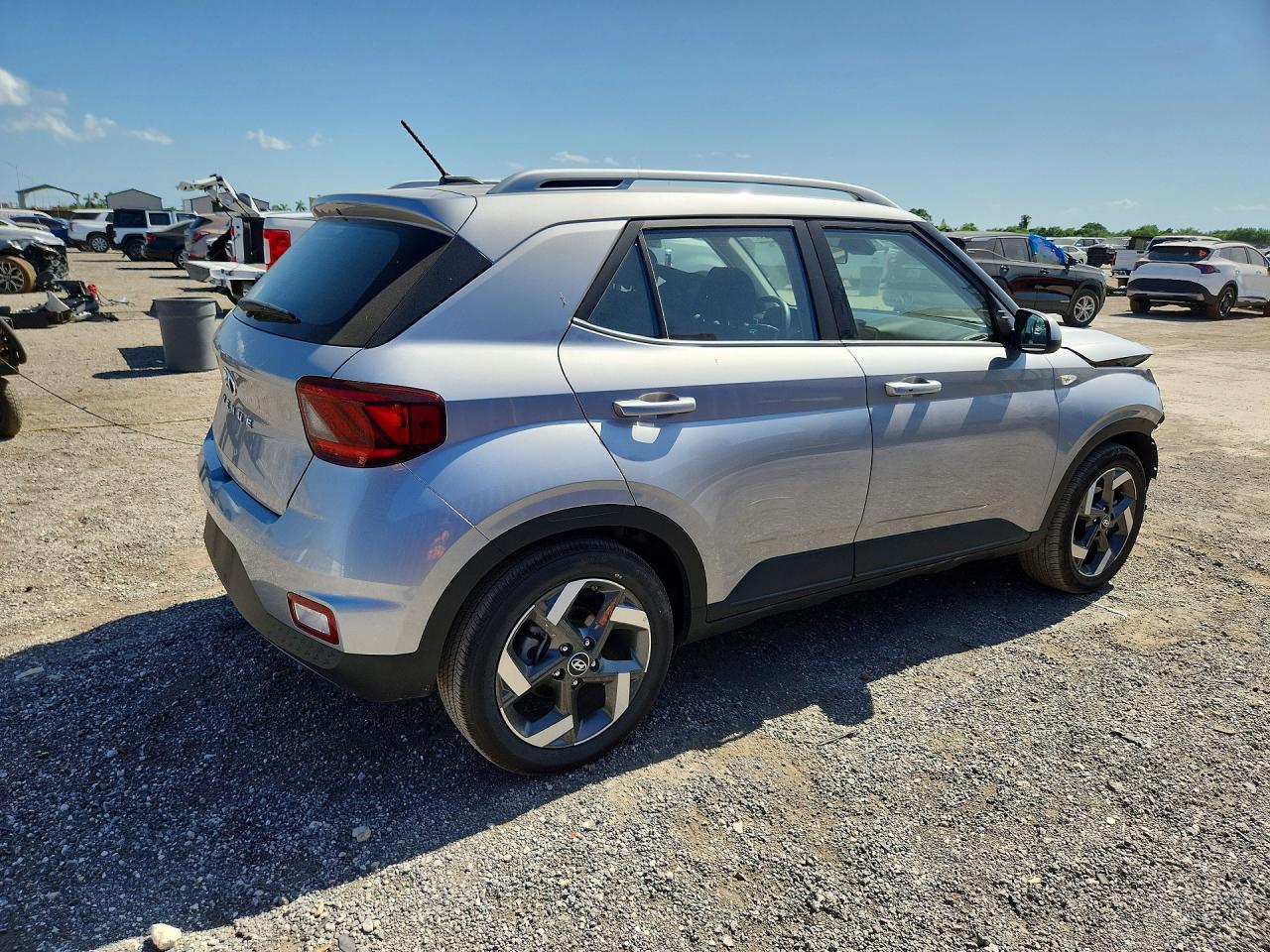 2026 HYUNDAI VENUE SEL — снимка 3