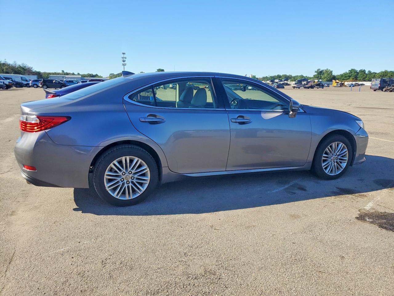 2015 LEXUS ES 350 — снимка 3