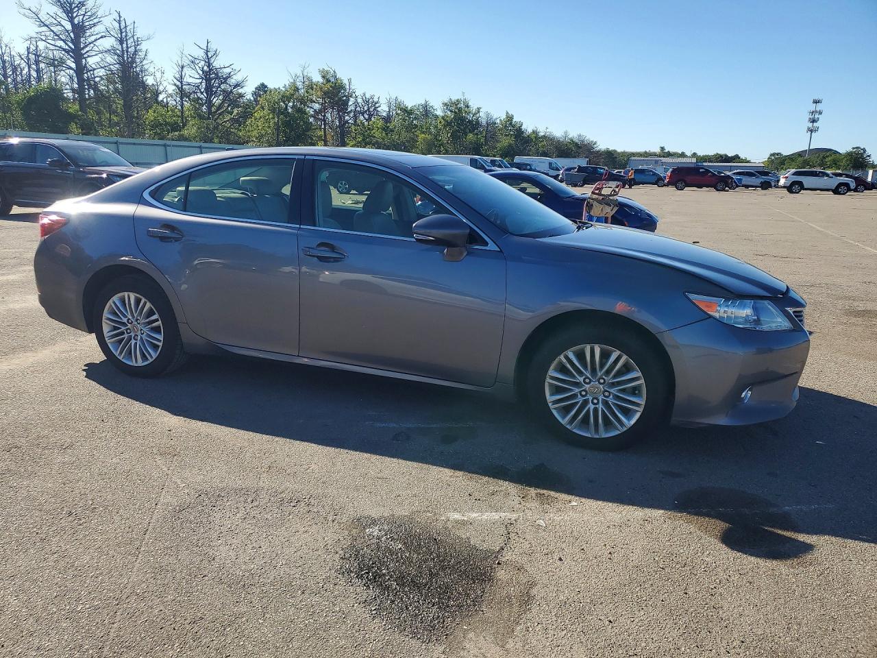 2015 LEXUS ES 350 — снимка 4