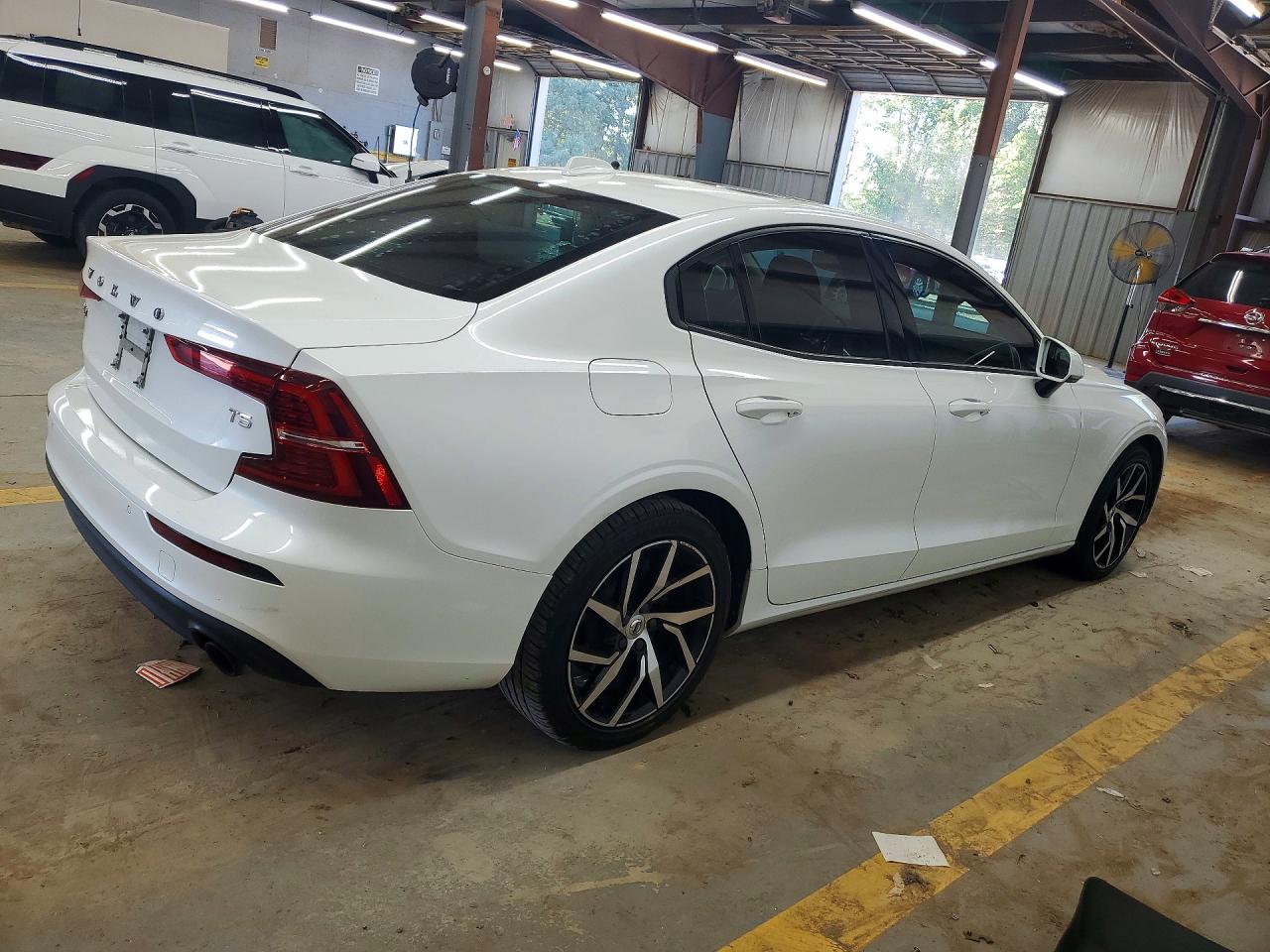 2020 VOLVO S60 T5 MOMENTUM — снимка 3