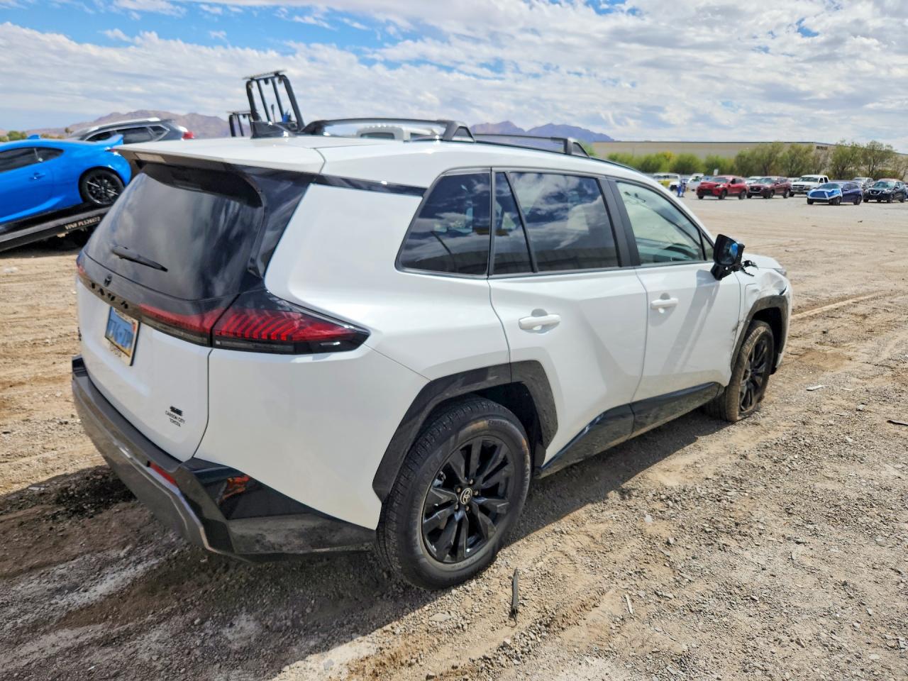 2026 TOYOTA RAV4 WOODLAND — снимка 3