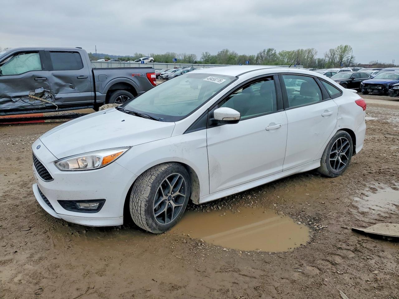 2015 FORD FOCUS SE