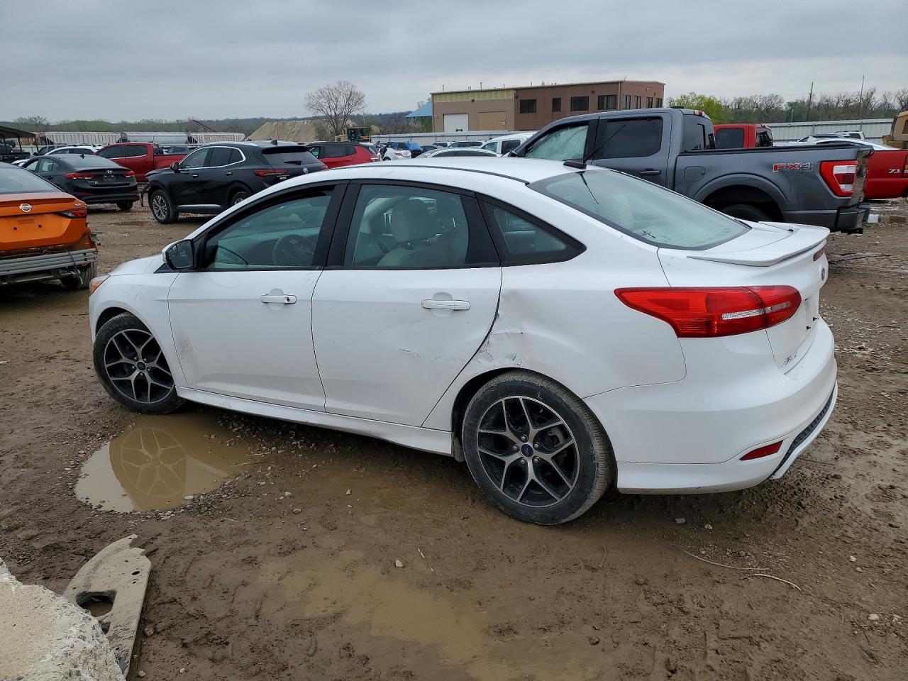 2015 FORD FOCUS SE — снимка 2