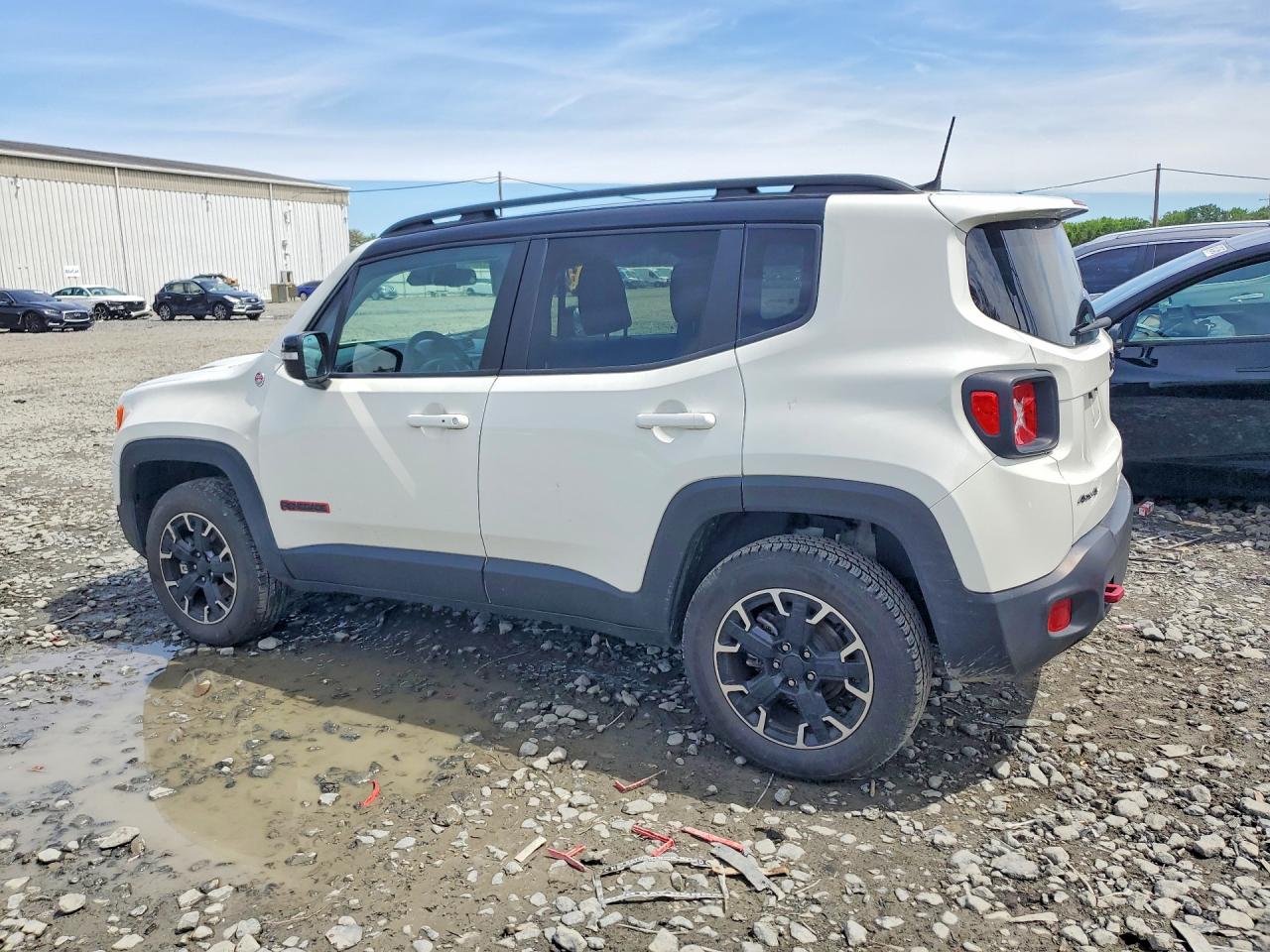 2023 JEEP RENEGADE TRAILHAWK — снимка 2
