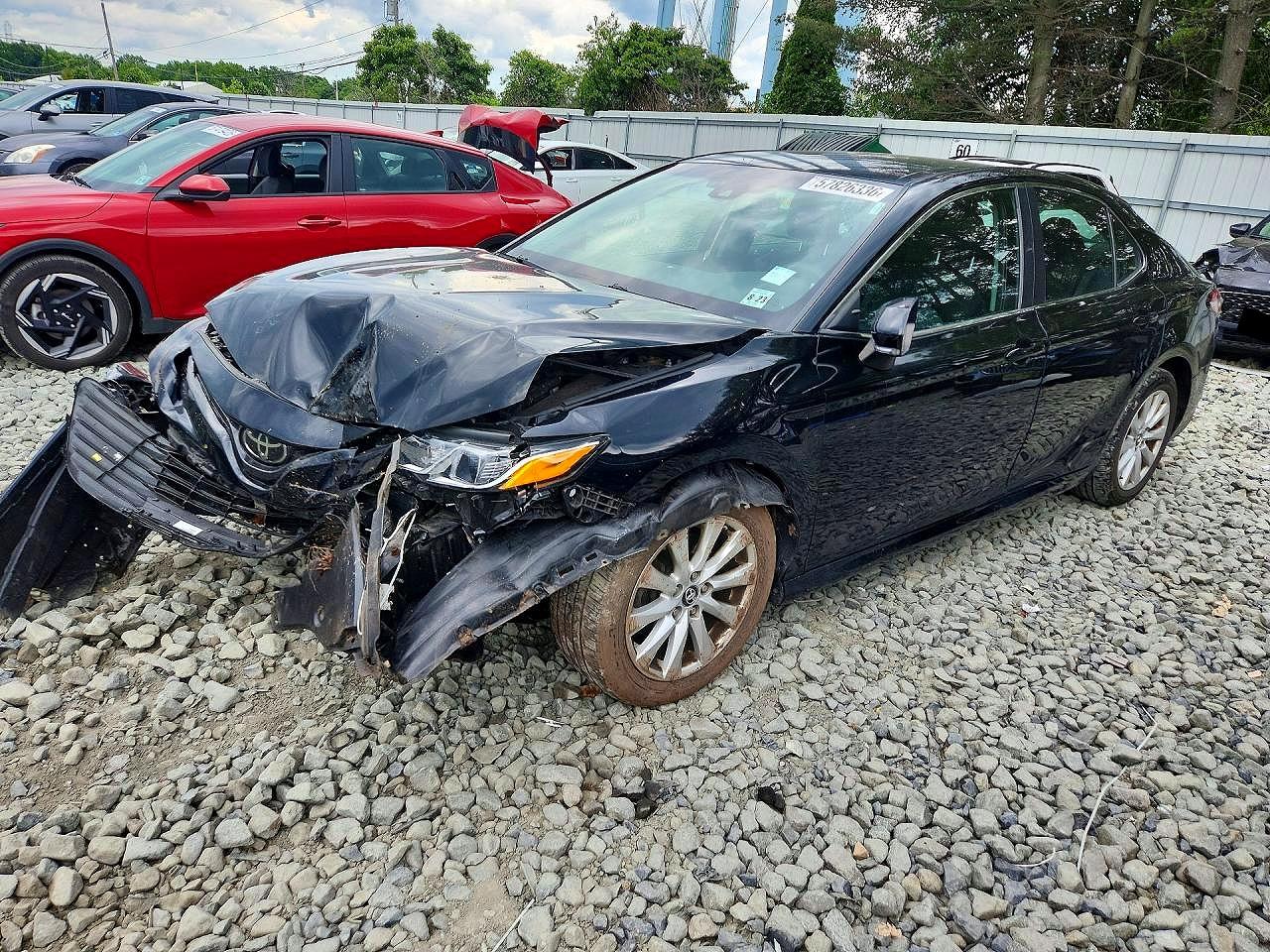 2018 TOYOTA CAMRY LE