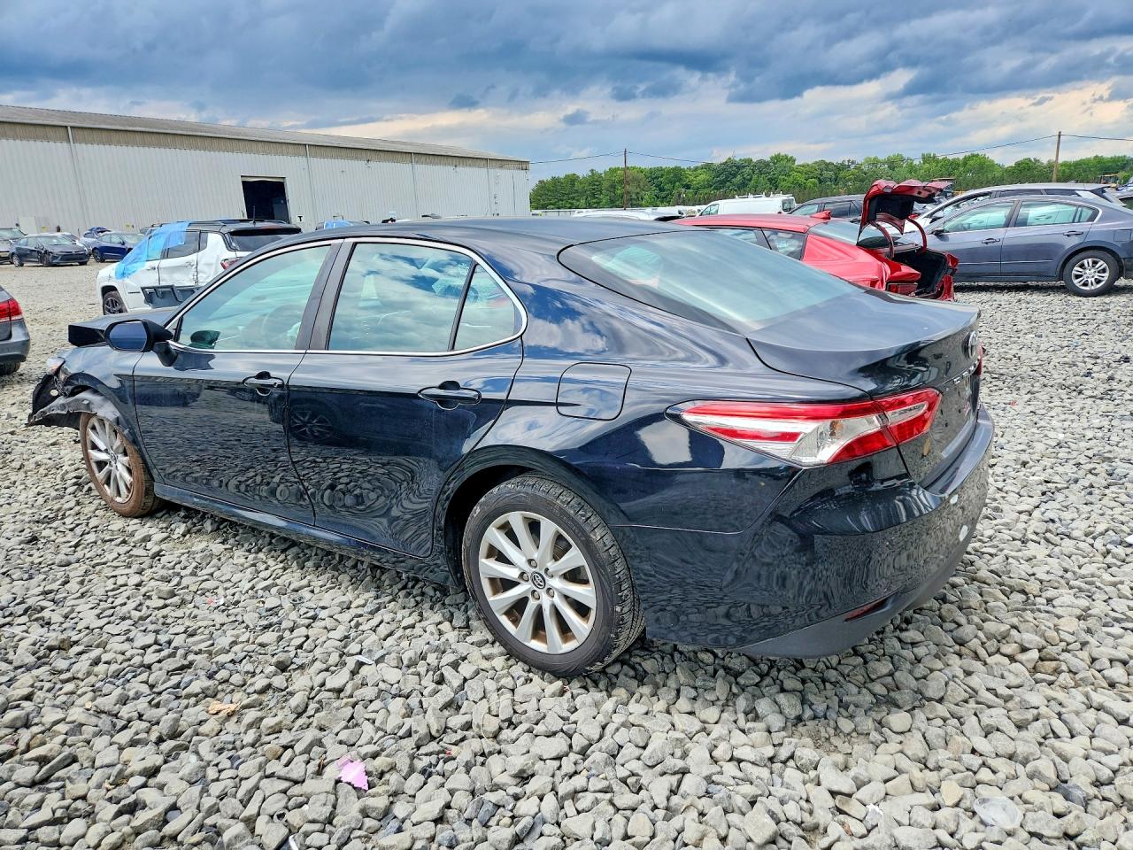 2018 TOYOTA CAMRY LE — снимка 2