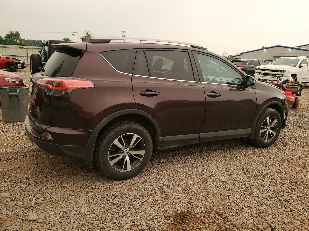 2018 TOYOTA RAV4 XLE — снимка 3