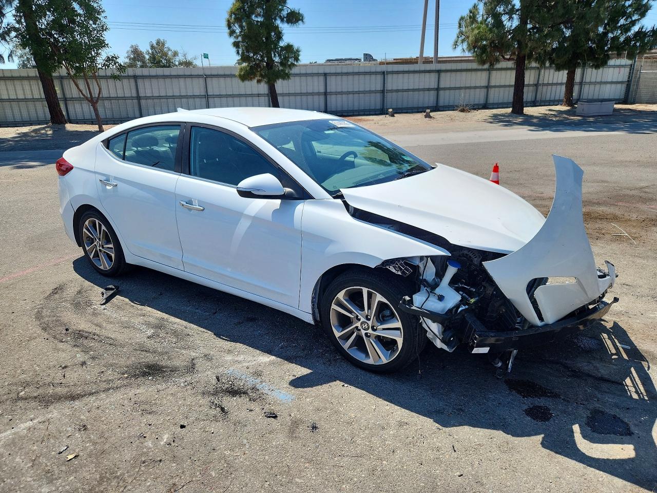 2017 HYUNDAI ELANTRA LIMITED — снимка 4