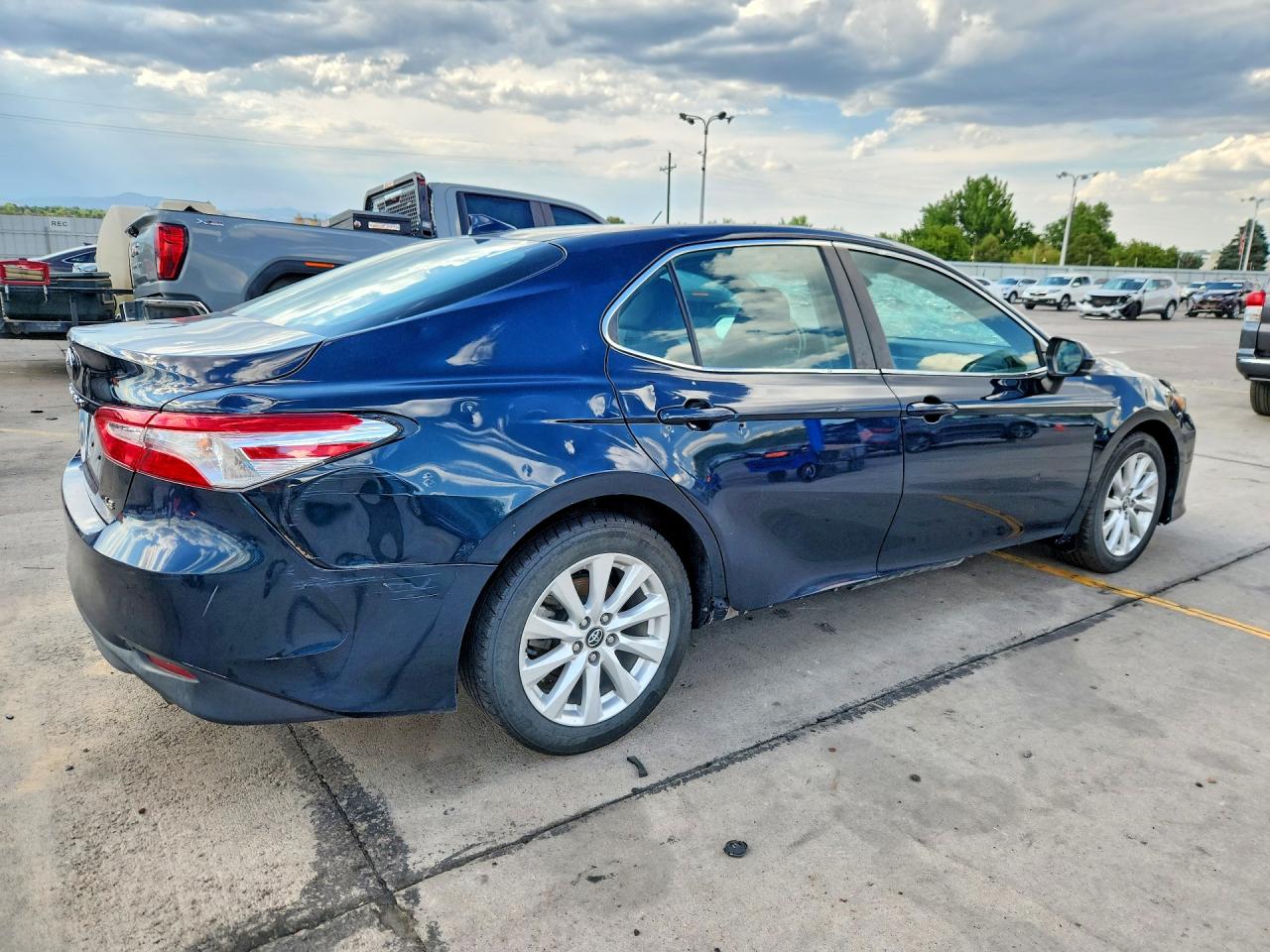 2020 TOYOTA CAMRY LE — снимка 3