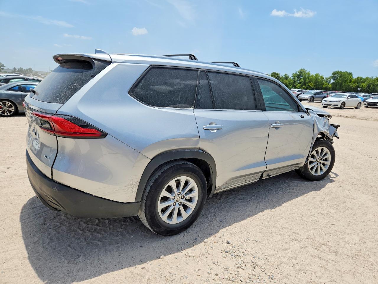 2024 TOYOTA GRAND HIGHLANDER XLE — снимка 3