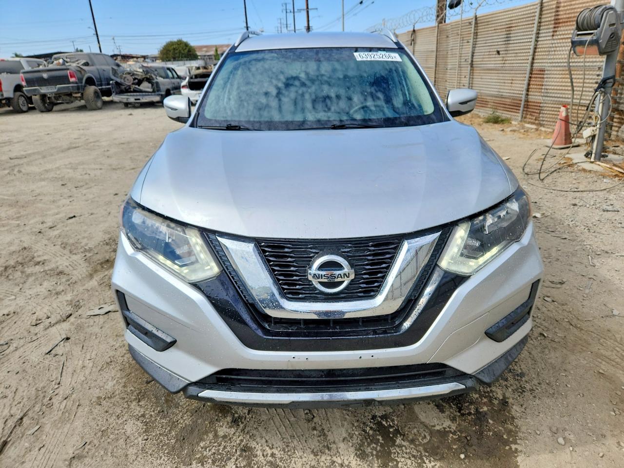 2017 NISSAN ROGUE SV — снимка 5