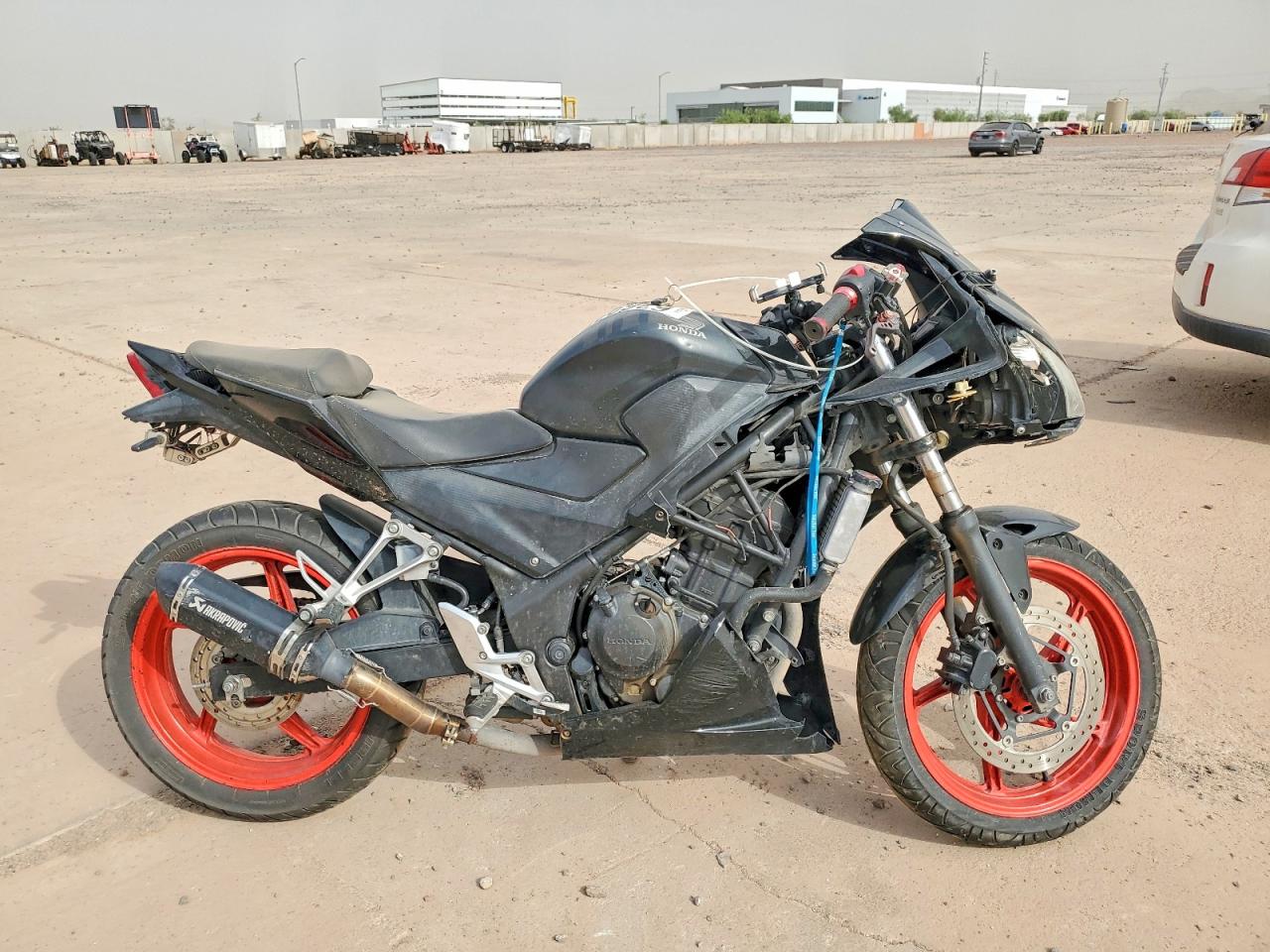 2015 HONDA CBR300 R