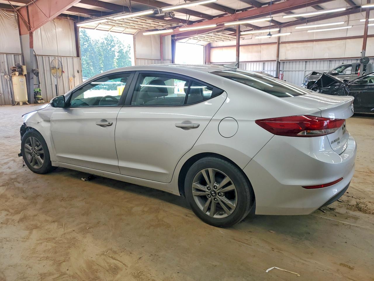 2017 HYUNDAI ELANTRA SE — снимка 2