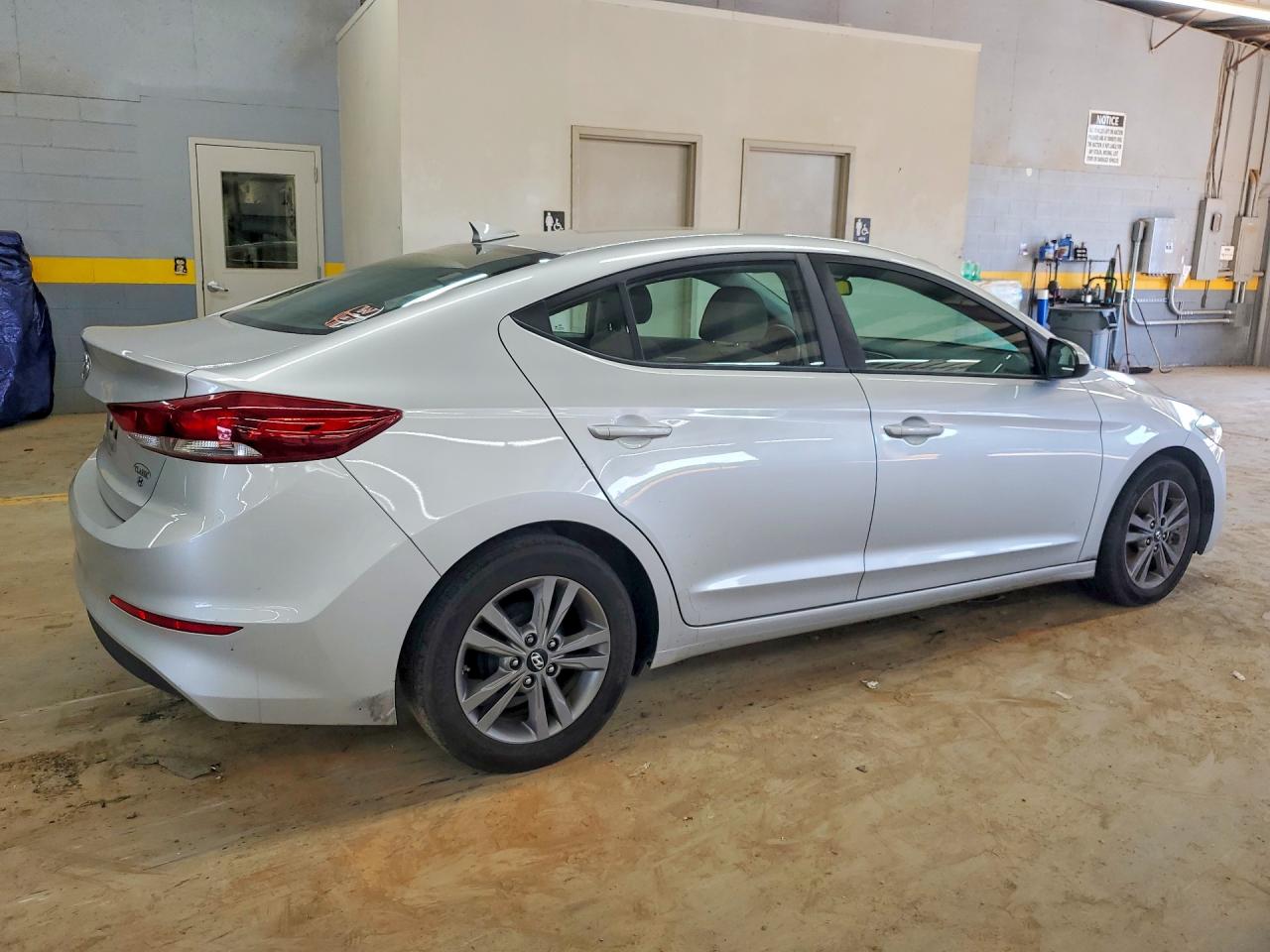 2017 HYUNDAI ELANTRA SE — снимка 3
