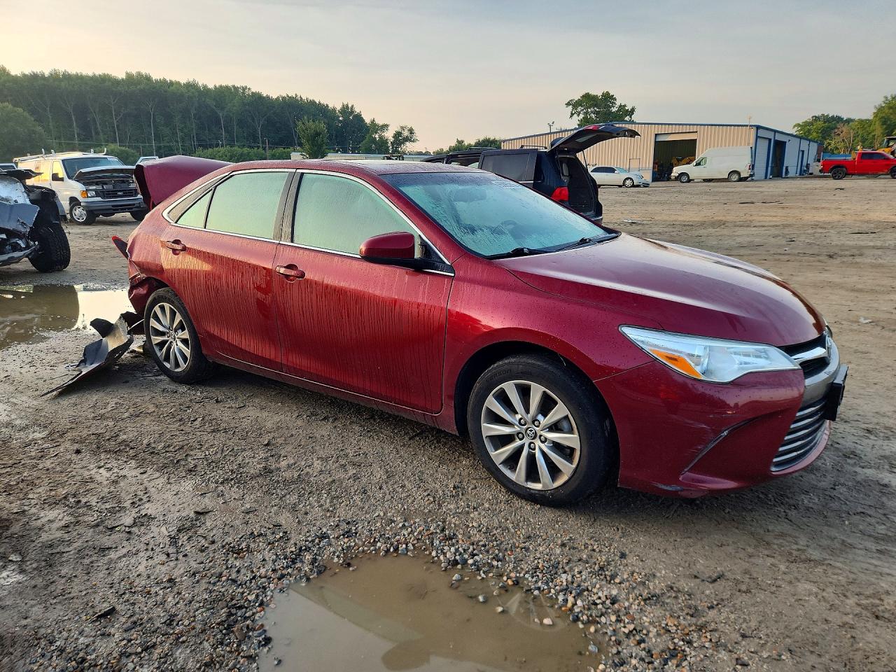 2017 TOYOTA CAMRY XLE — снимка 4