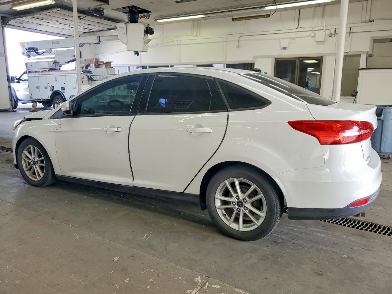 2015 FORD FOCUS SE — снимка 2