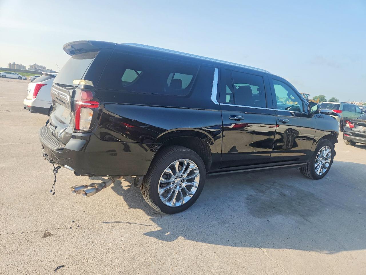 2023 CHEVROLET SUBURBAN — снимка 3