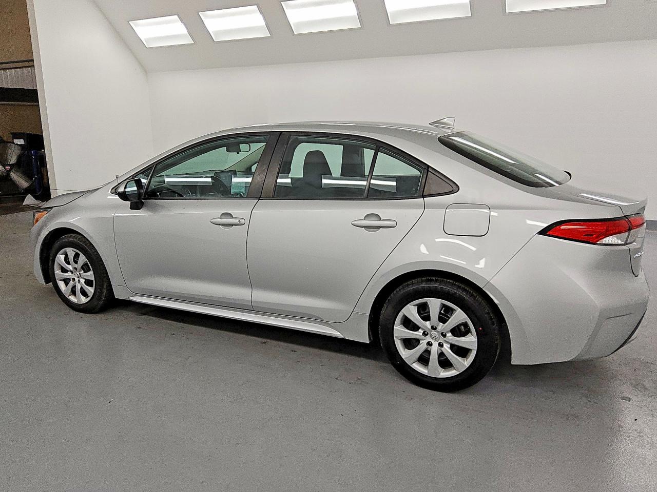 2022 TOYOTA COROLLA LE — снимка 2