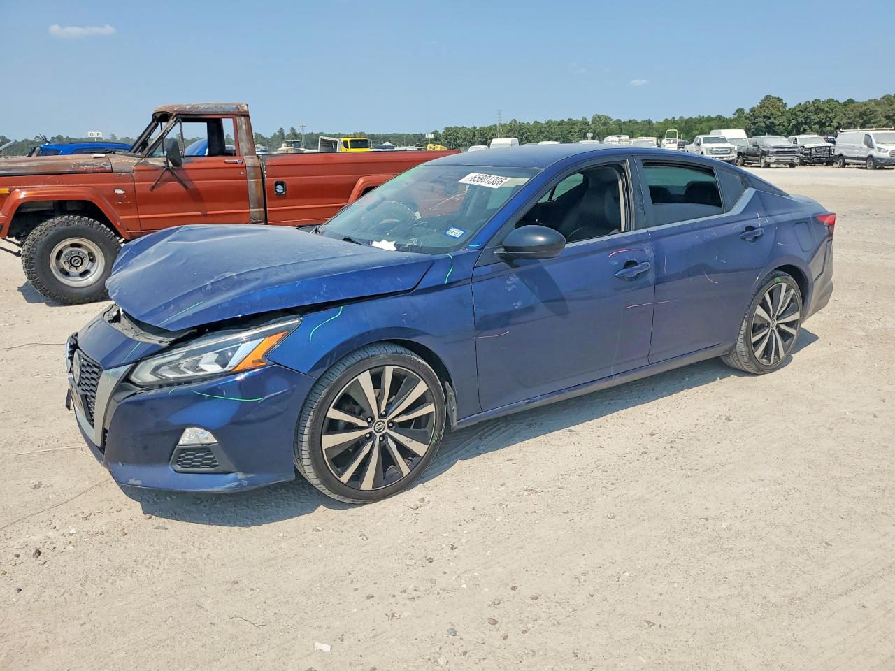 2019 NISSAN ALTIMA SR