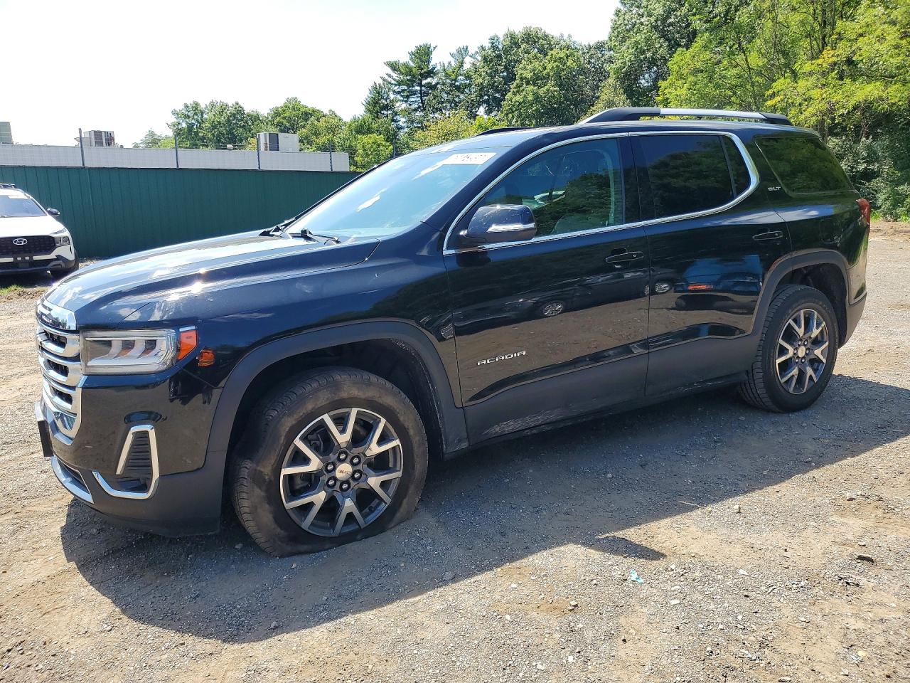 2023 GMC ACADIA SLT