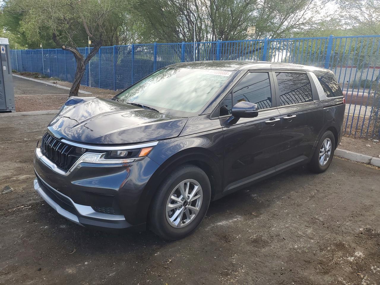 2024 KIA CARNIVAL LX