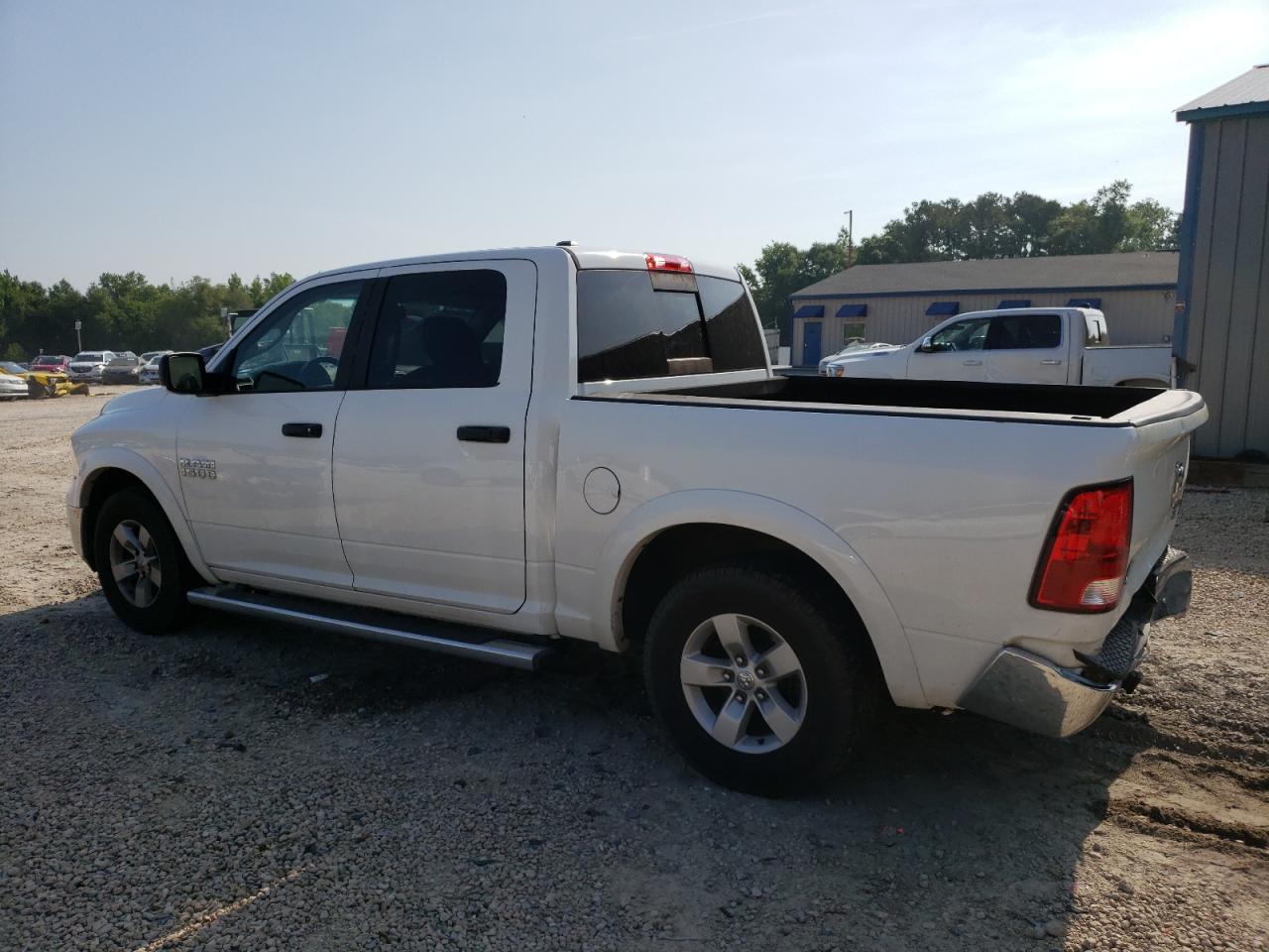 2015 RAM 1500 SLT — снимка 2