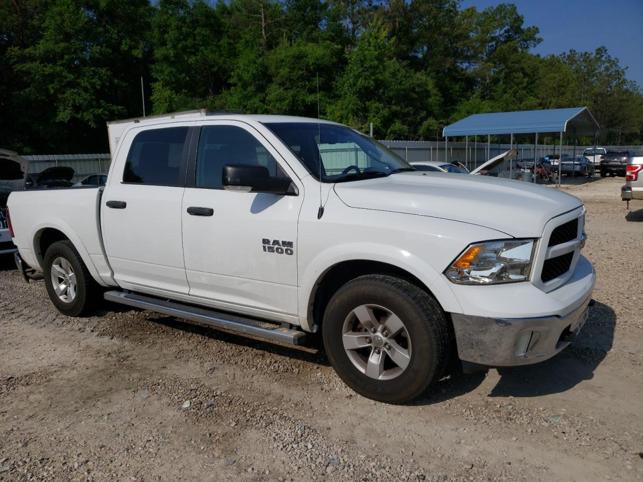 2015 RAM 1500 SLT — снимка 4