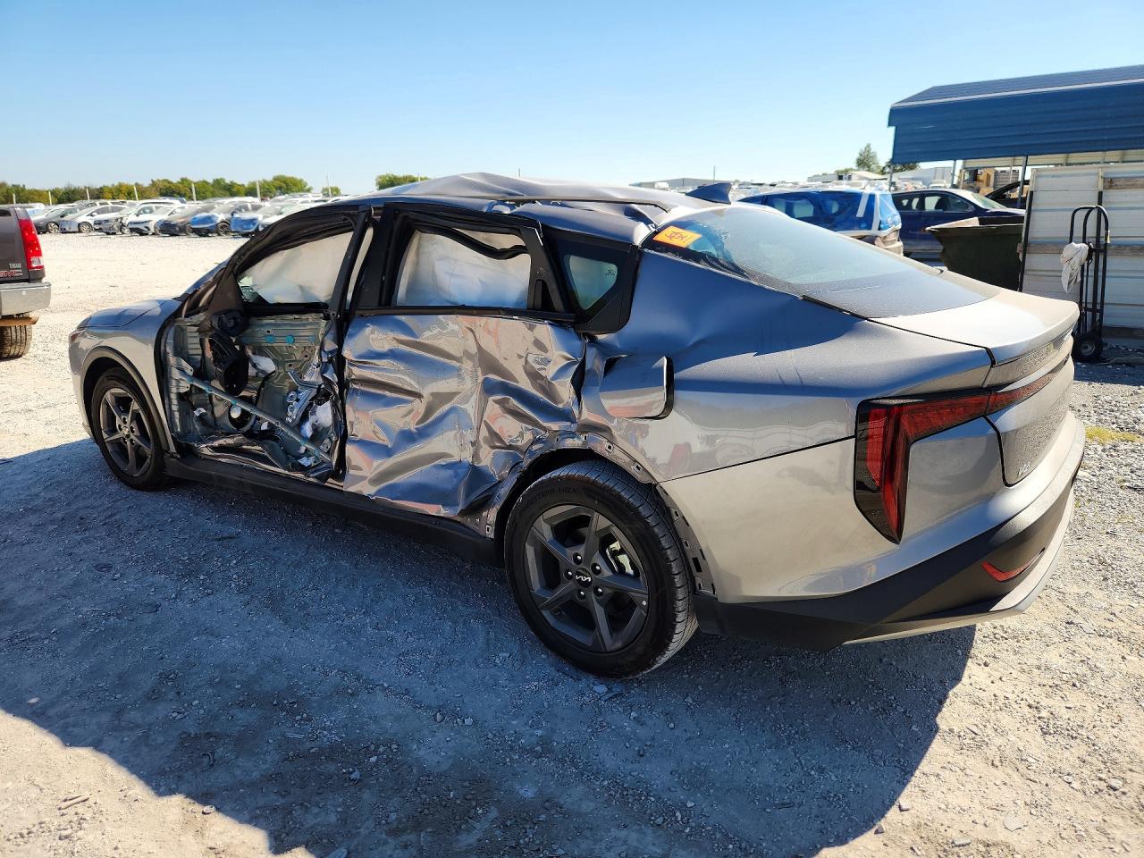 2025 KIA K4 LXS — снимка 2