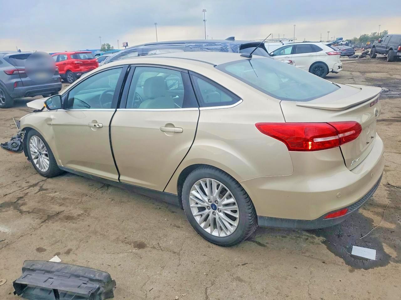 2018 FORD FOCUS TITANIUM — photo 2