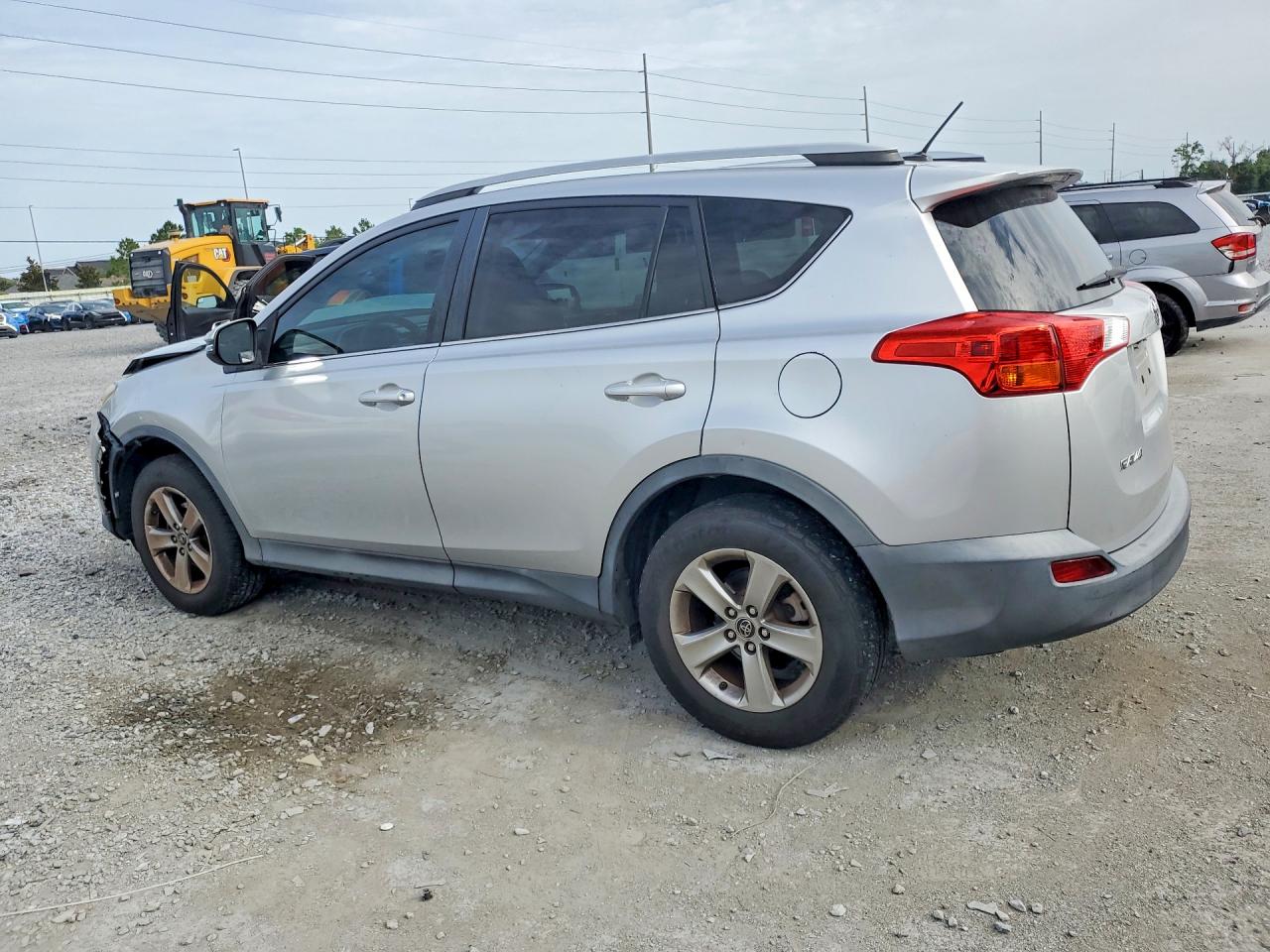 2015 TOYOTA RAV4 XLE — снимка 2