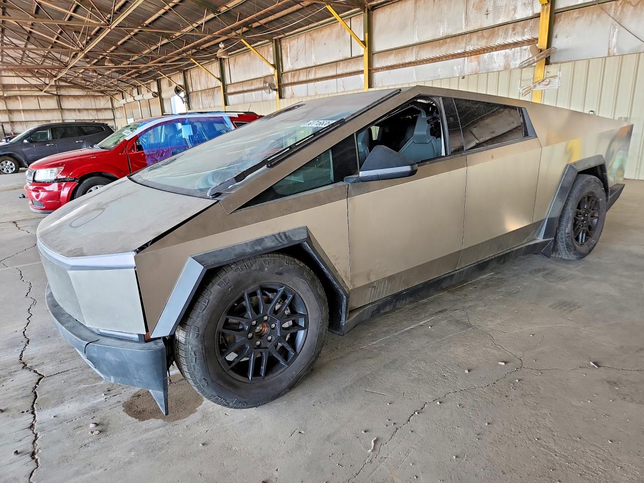 2025 TESLA CYBERTRUCK