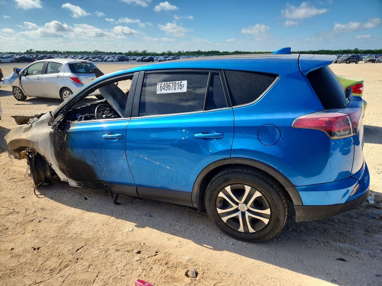 2017 TOYOTA RAV4 LE — снимка 2