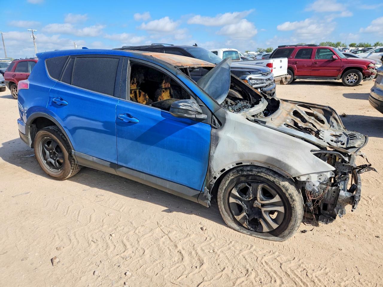 2017 TOYOTA RAV4 LE — снимка 4