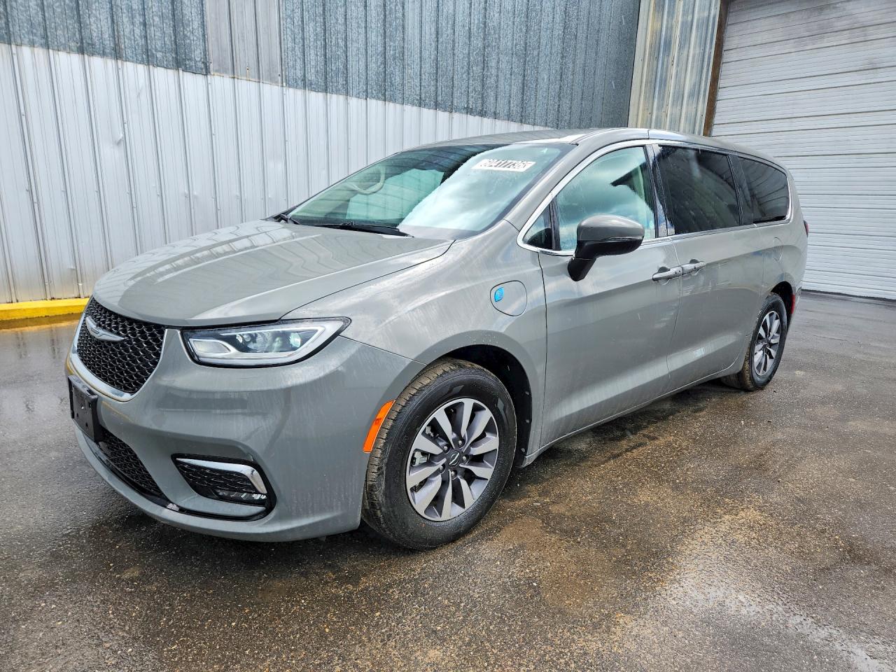 2023 CHRYSLER PACIFICA HYBRID TOURING L