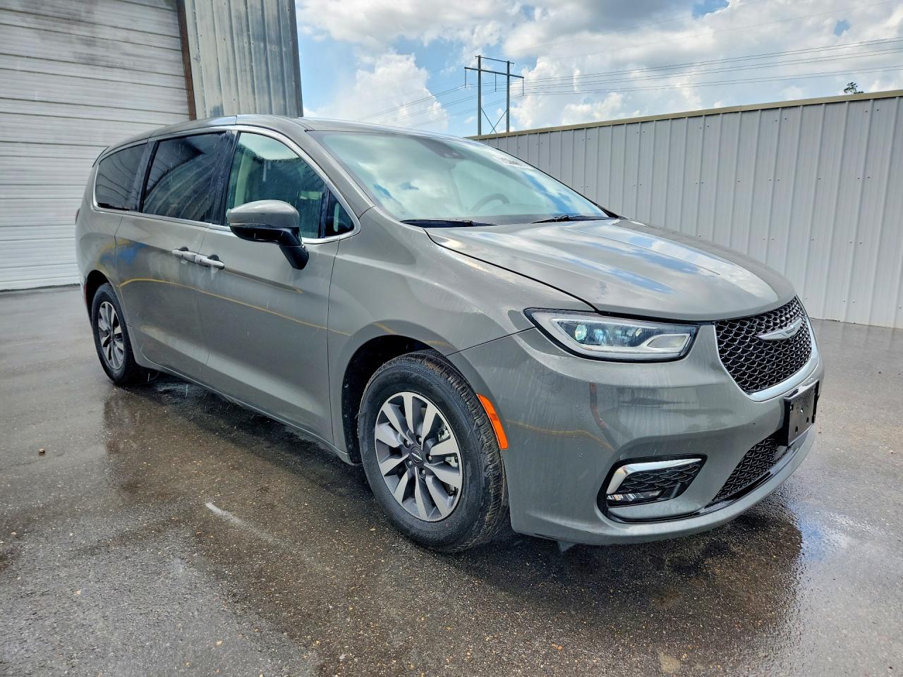 2023 CHRYSLER PACIFICA HYBRID TOURING L — снимка 4