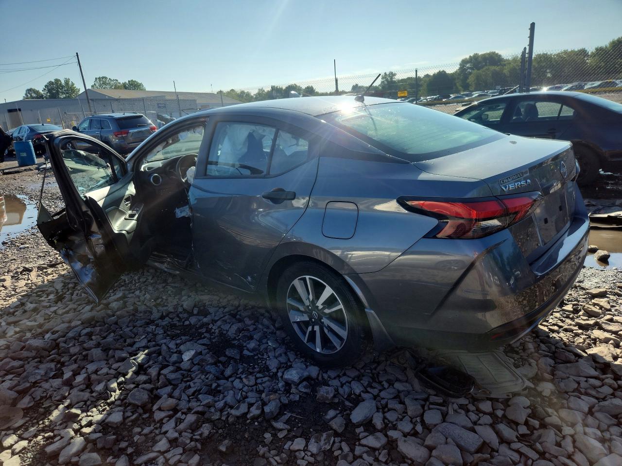 2024 NISSAN VERSA S — снимка 2