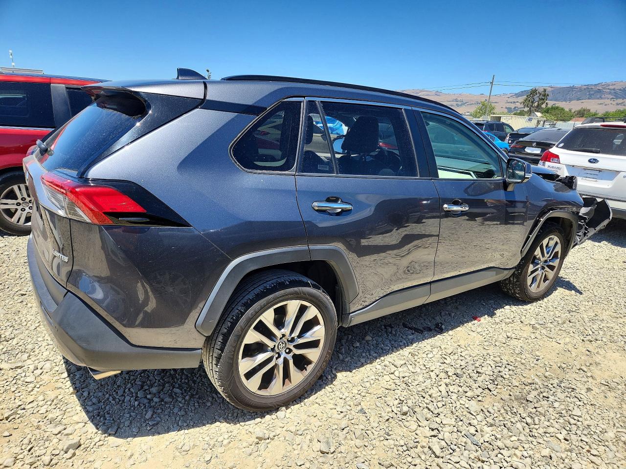 2020 TOYOTA RAV4 LIMITED — снимка 3