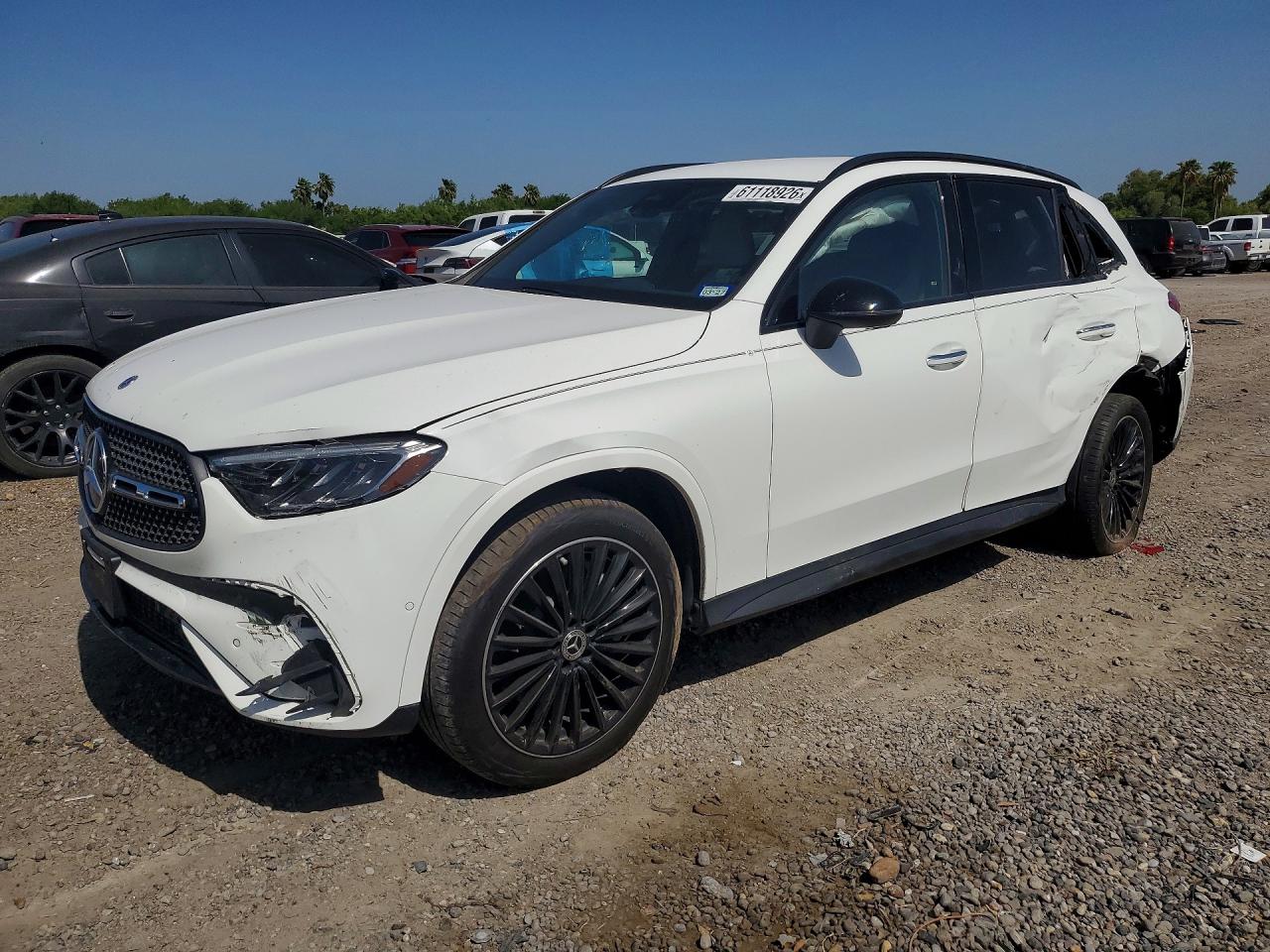 2025 MERCEDES-BENZ GLC 300