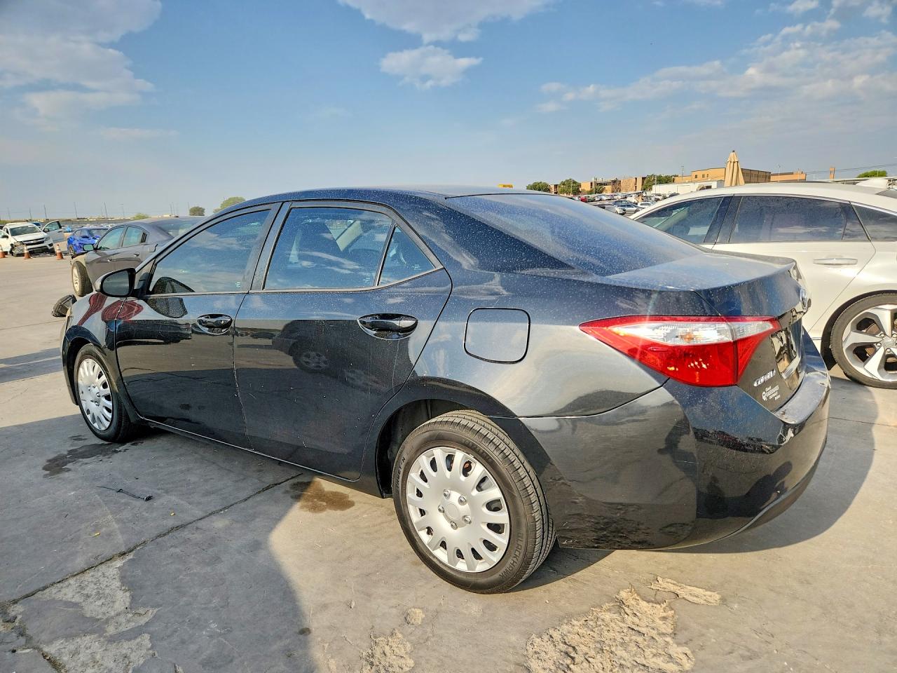 2015 TOYOTA COROLLA LE — снимка 2