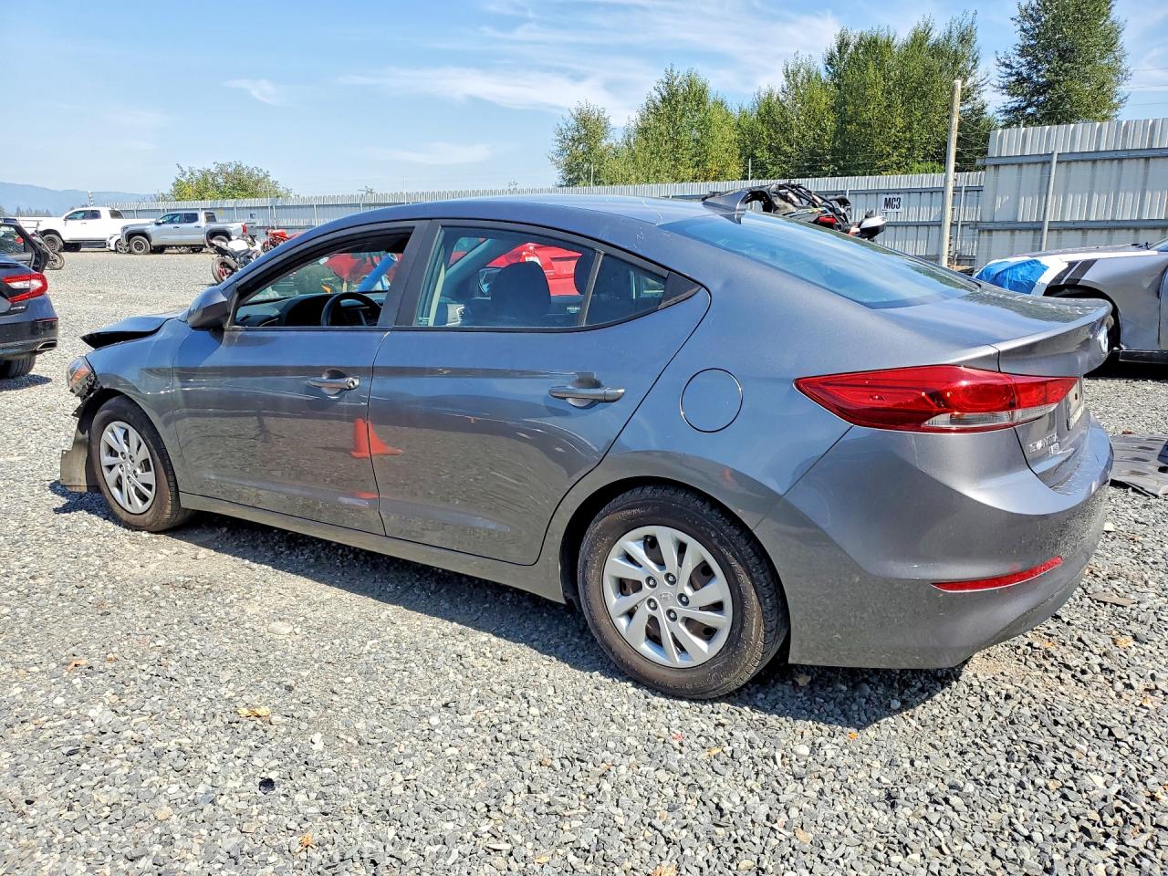 2018 HYUNDAI ELANTRA SE — снимка 2