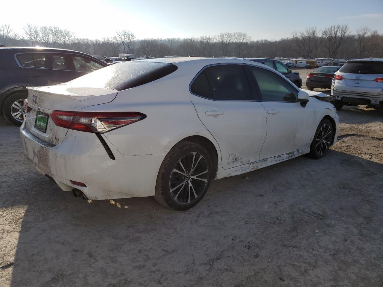 2018 TOYOTA CAMRY L — снимка 3