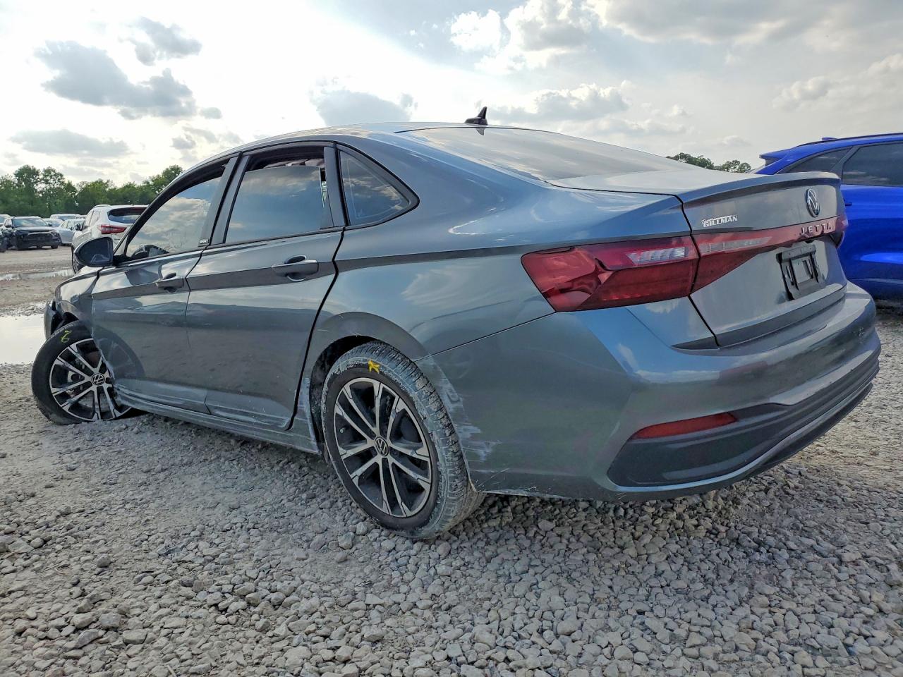 2026 VOLKSWAGEN JETTA SPORT — снимка 2