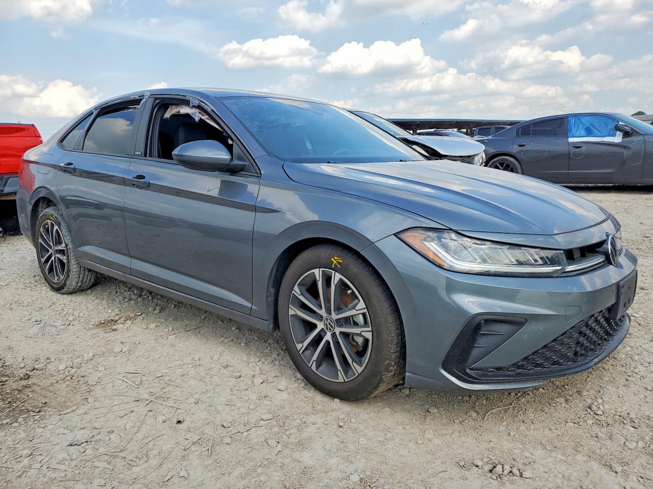 2026 VOLKSWAGEN JETTA SPORT — снимка 4