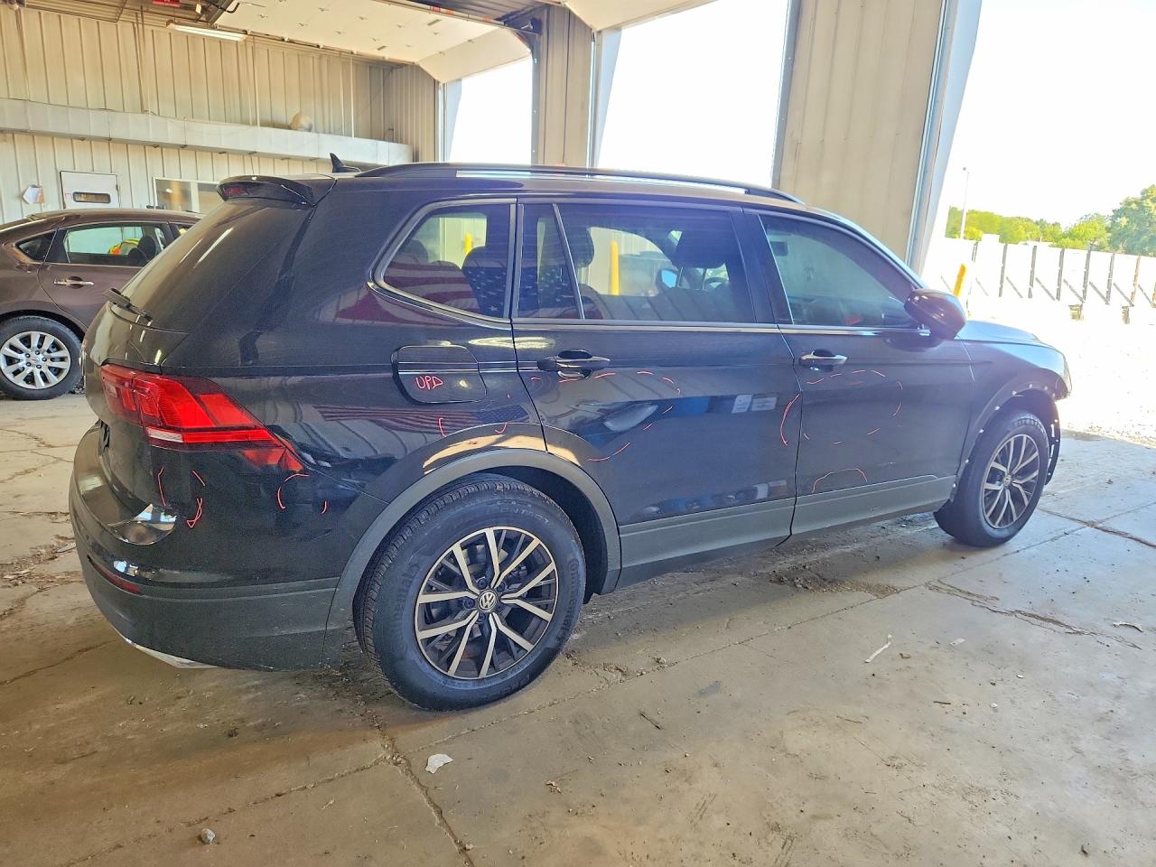 2021 VOLKSWAGEN TIGUAN S — снимка 3