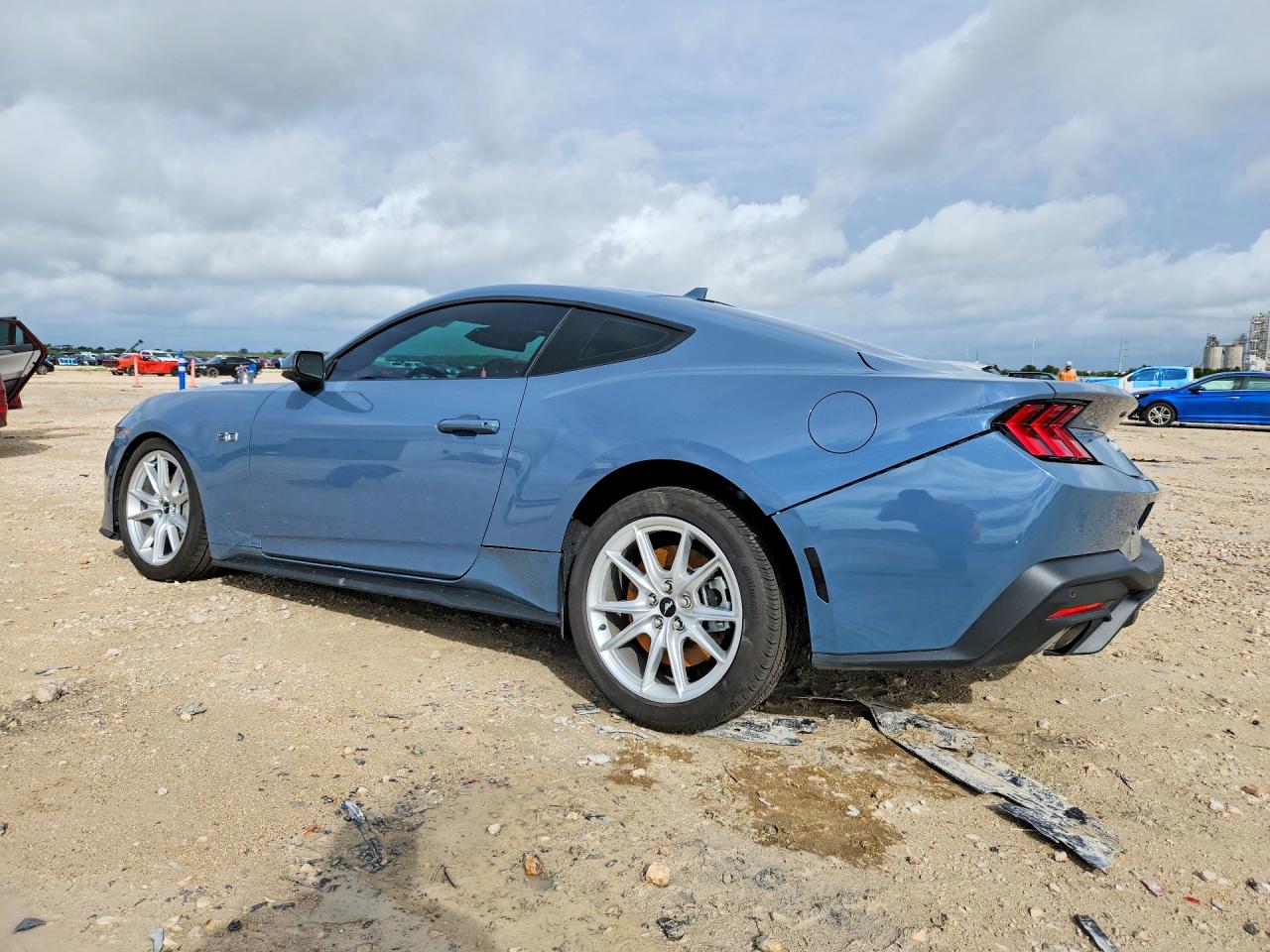 2026 FORD MUSTANG GT — снимка 2