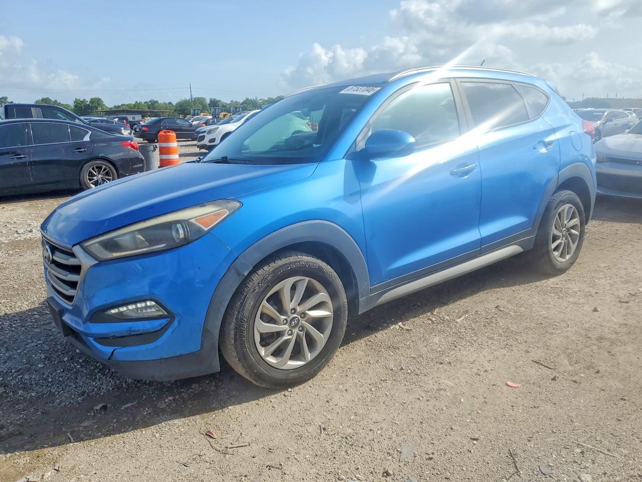 2017 HYUNDAI TUCSON SE