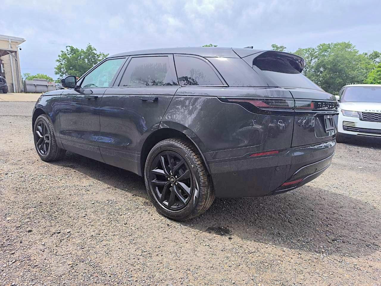 2026 LAND ROVER RANGE ROVER VELAR S — снимка 2