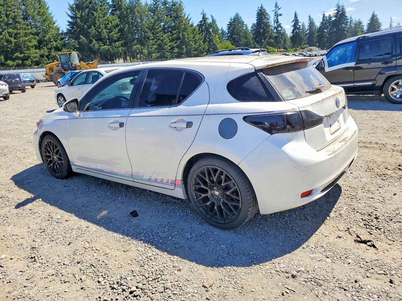 2013 LEXUS CT 200 — снимка 2